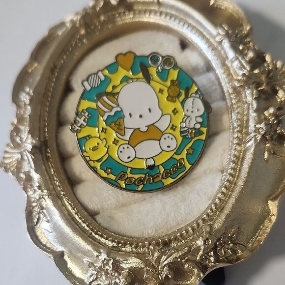 Cartoon Character Enamel Pin - Picture 2 of 4